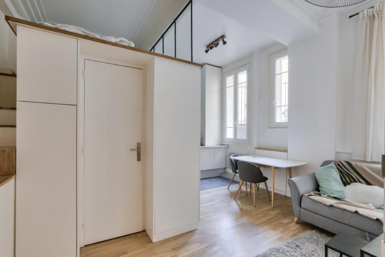 Charming Studio - Paris 18Th District Apartment Bagian luar foto