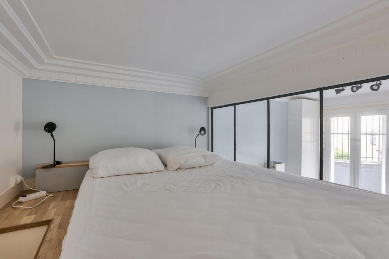 Charming Studio - Paris 18Th District Apartment Bagian luar foto