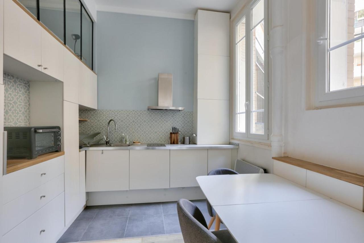 Charming Studio - Paris 18Th District Apartment Bagian luar foto